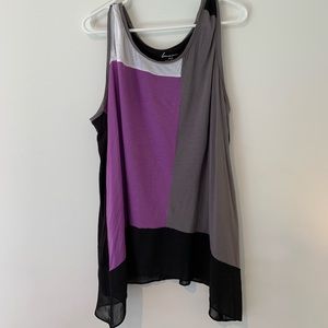 Womens chiffon hem shark bite tank, size 26/28